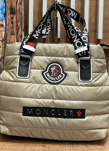  Beden Moncler model omuz çantası 