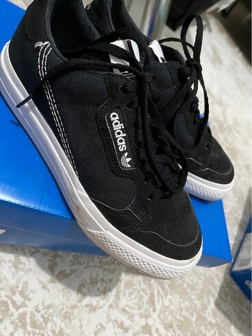 Adidas Continental Vulc