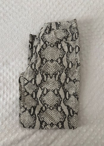 Yeşil yılan desenli pantolon - Görsel 5