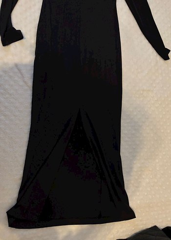 Siyah yırtmaçlı v yaka elbise - Görsel 4