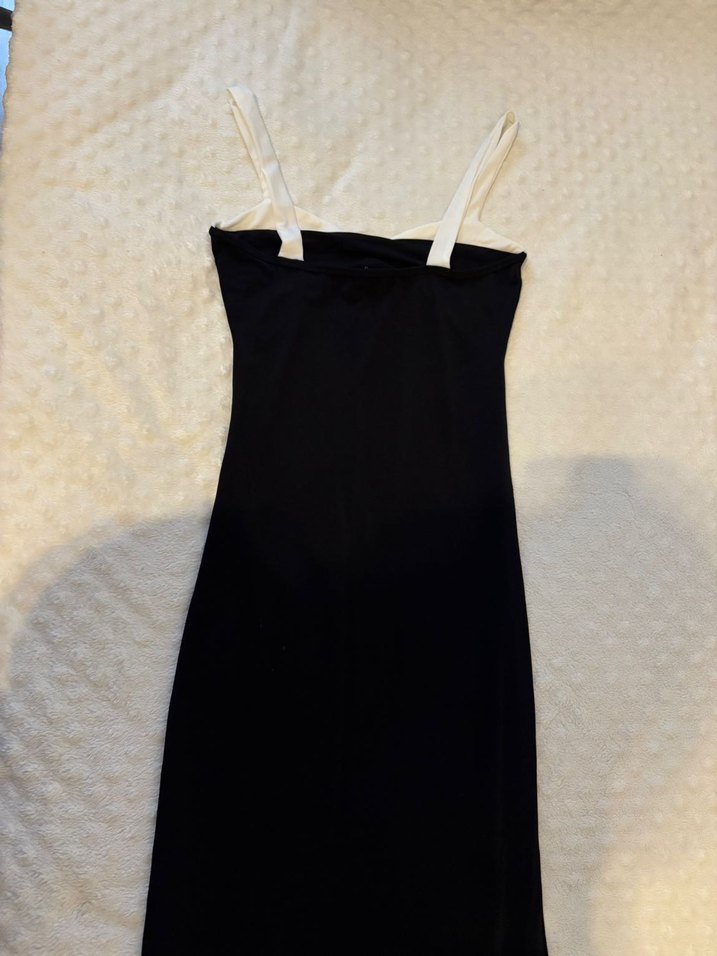 Siyah midi boy elbise - Görsel 2