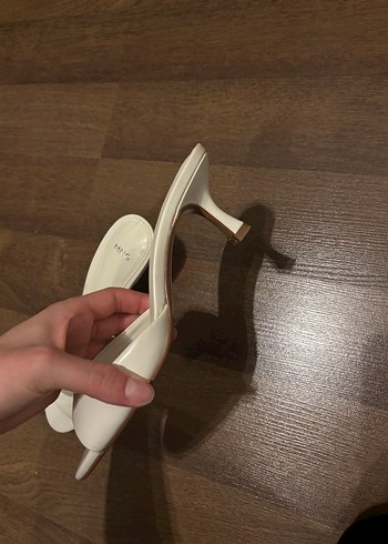 Beyaz topuklu terlik - Görsel 8