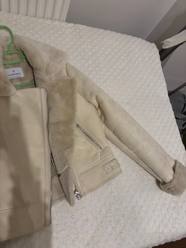 Krem Stradivarius Kürklü Kadın Ceket - Görsel 4