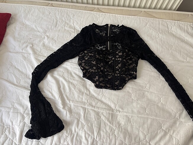Dantelli crop bluz