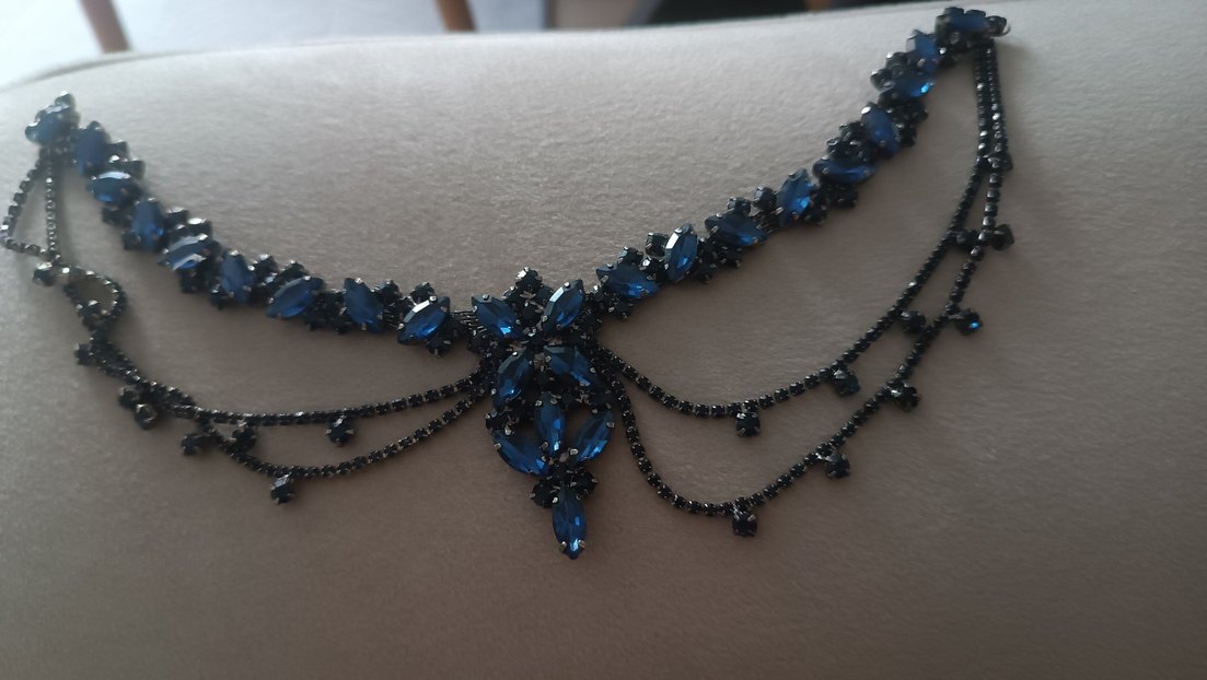 alınlık taç - Görsel 2