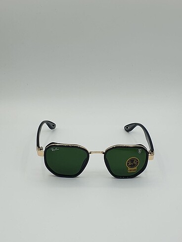 RAY-BAN SCUDERİA FERRARİ GÜNEŞ GÖZLÜĞÜ