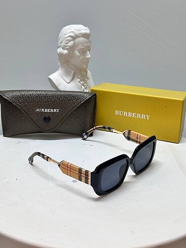 Beden BURBERRY GÜNEŞ GÖZLÜĞÜ