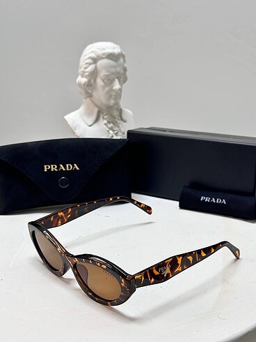 Prada PRADA GÜNEŞ GÖZLÜĞÜ