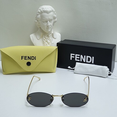 FENDİ GÜNEŞ GÖZLÜĞÜ