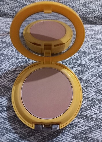 Clinique mineral pudra