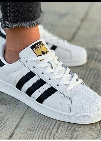 Adidas superstar