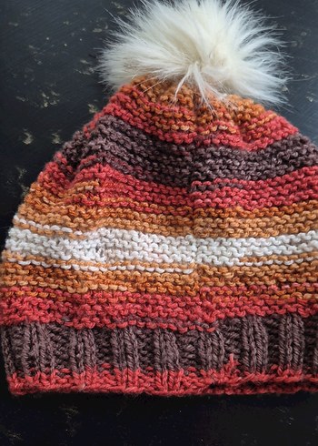 Kahverengi El Örgüsü Kadın Bere Ponponlu - Görsel 2