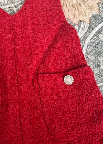 Düğmeli Kırmızı Kolsuz Triko Elbise - Görsel 2