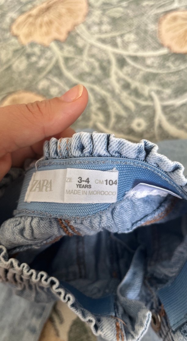 Düğmeli Bol Kesim Kız Kot Pantolon - Görsel 4