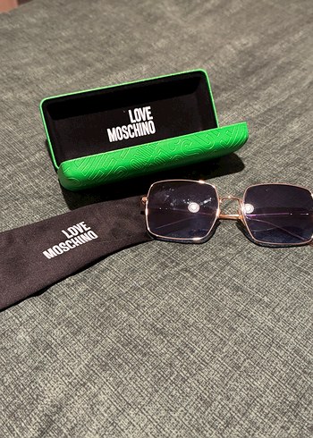  Beden Moschino Kadın Modern Klasik Güneş Gözlüğü