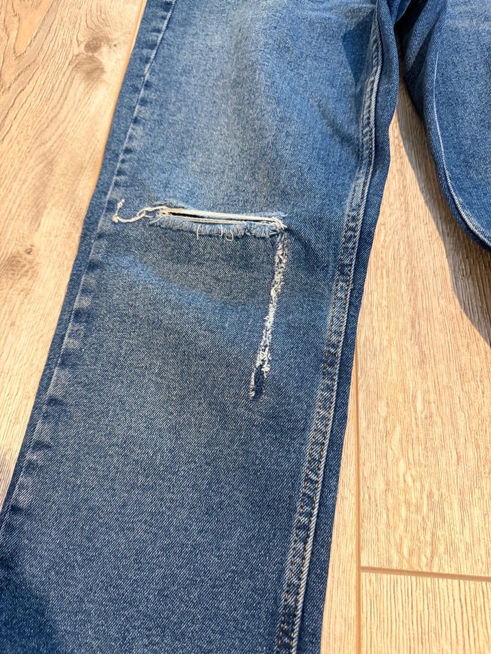 Yırtık Detaylı Mavi Kadın Kot Pantolon - Görsel 3