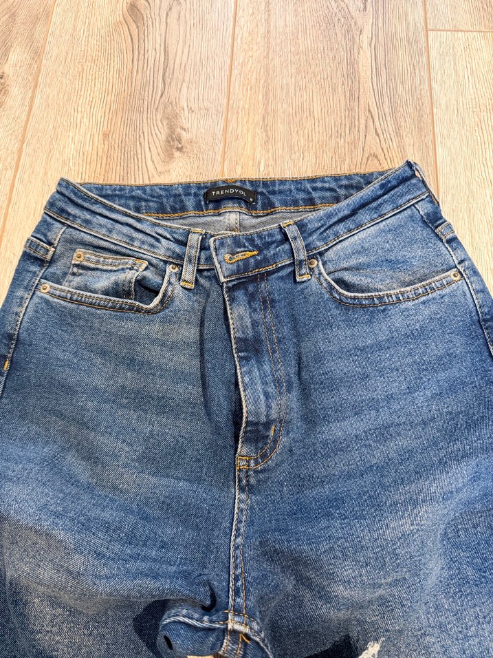 Yırtık Detaylı Mavi Kadın Kot Pantolon - Görsel 5