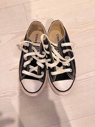 27 Beden Orijinal Converse Ayakkabı