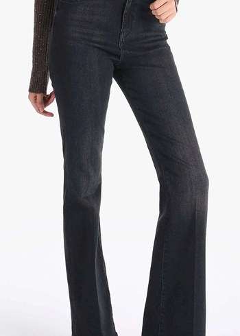 Zara İspanyol Paça Jean