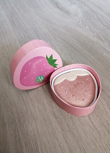 Revolution Aydınlatıcı (Highlighter)