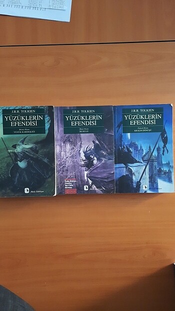 Yüzüklerin Efendisi 3 kitaplık tam set (kitaplar orijinaldir)