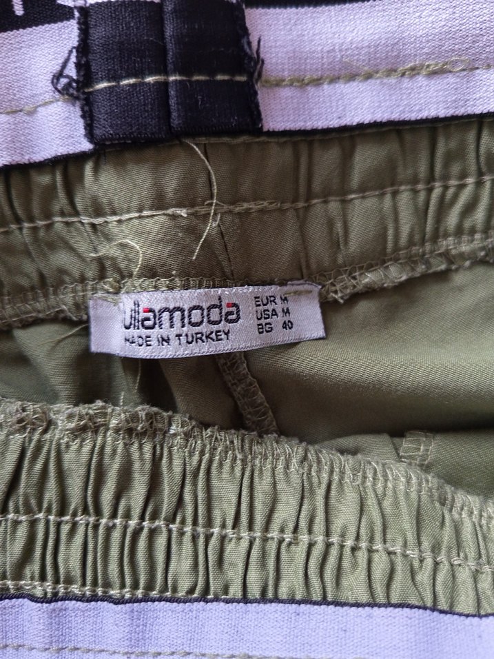 Düğmeli Yeşil Keten Rahat Kesim Pantolon - Görsel 3