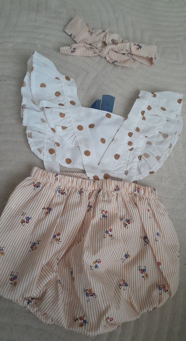 Nakışlı Fırfırlı Kız Bebek Tulum ve Saç Bandı - Görsel 2