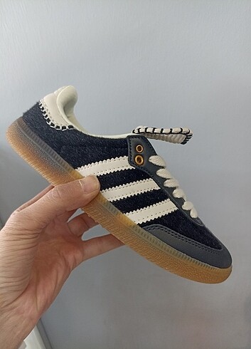 ARANAN ÜRÜN Adidas Samba Wales Bonner 