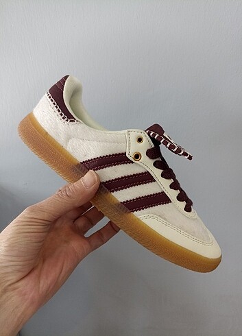 ARANAN ÜRÜN 
Adidas Samba Wales Bonner - Görsel 2