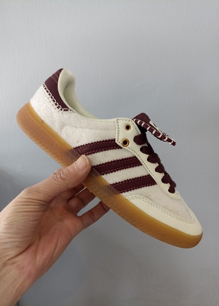 ARANAN ÜRÜN 
Adidas Samba Wales Bonner - Görsel 2