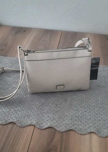 Beyaz Deri Fermuarlı Minimalist Kadın Çanta