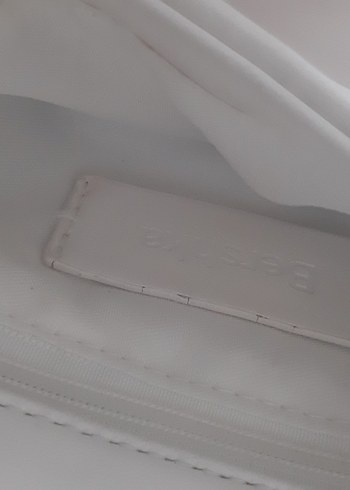  Beden Bershka çanta