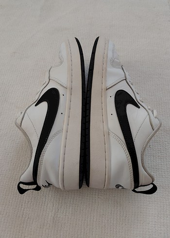 Nike Nike Orjinal Spor Ayakkabı Sağlam Sorunsuz.