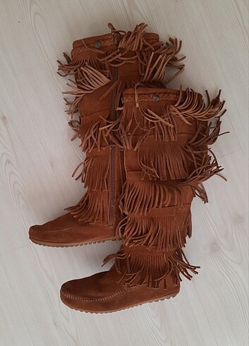 MINNETONKA Hakiki Nubuk Deri Olduça Kaliteli Şık Bir Çizme