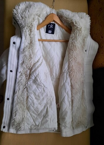 Koton Peluş Detaylı Kapüşonlu Şık ve Kusursuz Parka - Görsel 2