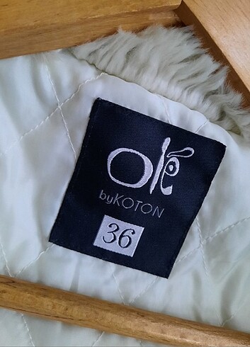 Koton Peluş Detaylı Kapüşonlu Şık ve Kusursuz Parka - Görsel 5