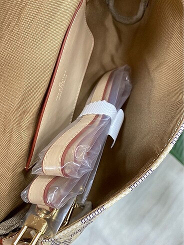 Louis Vuitton Louis Vuitton