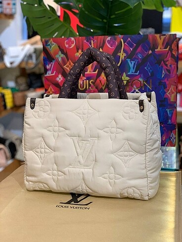 Louis Vuitton çanta