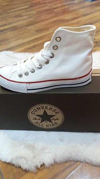 36 Beden beyaz Renk Beyaz Converse 