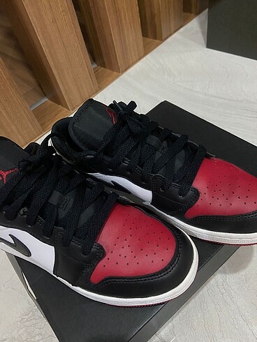 37,5 Beden Nike ayakkabı