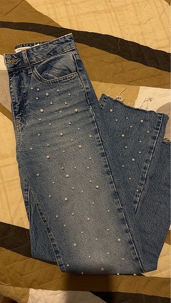 Zara incili jean