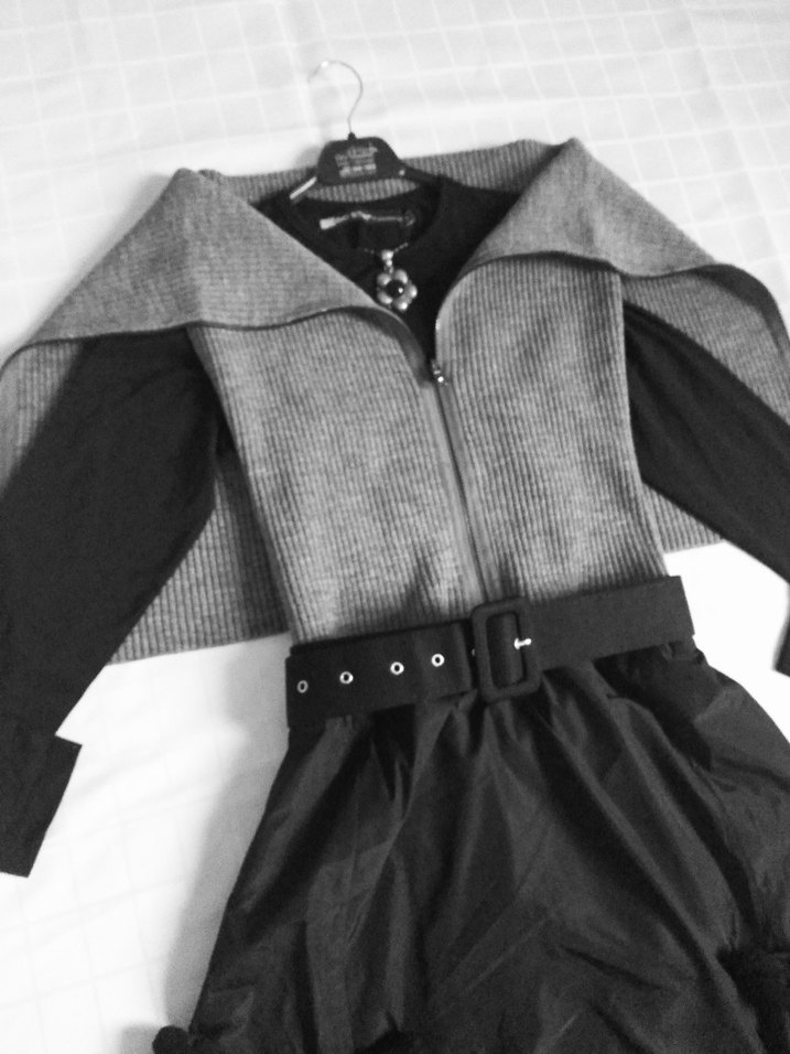 Vintage Gotik Midi Elbise - Görsel 4