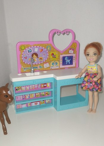 Barbie Chelsea Meslekleri Öğreniyor Oyuncak Seti - Görsel 2