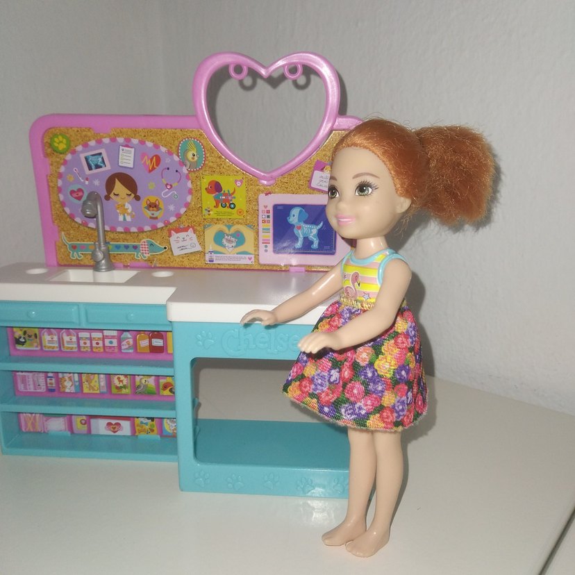 Barbie Chelsea Meslekleri Öğreniyor Oyuncak Seti - Görsel 4