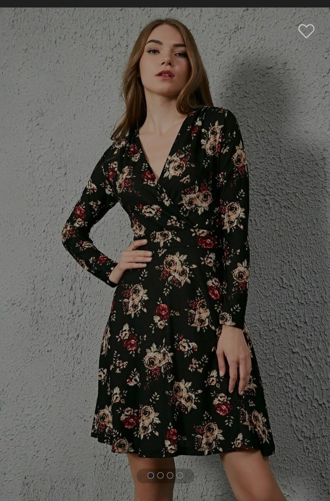Uzun Kollu Siyah Çiçekli Midi Elbise - Görsel 4