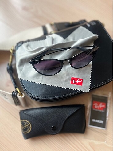  Beden siyah Renk Orijinal rayban gözlük
