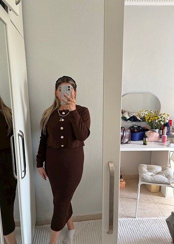 m Beden kahverengi Renk Kahverengi Triko Midi Elbise