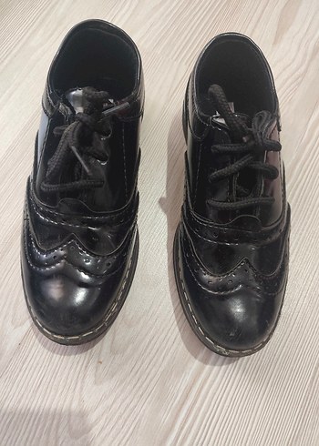 Parlak Siyah Erkek Çocuk Goth Ayakkabı - Görsel 2