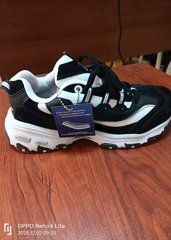 Beyaz Siyah Platform Topuklu Spor Ayakkabı - Görsel 4