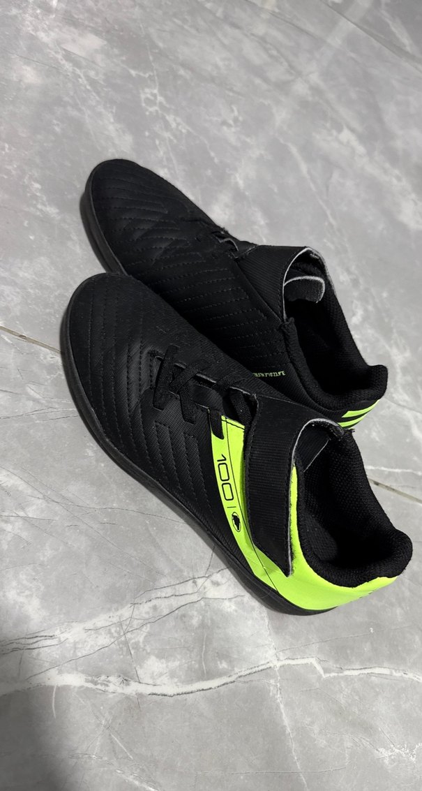 Kipsta decathlon Erkek Çocuk Siyah Yeşil halısaha Ayakkabısı - Görsel 3